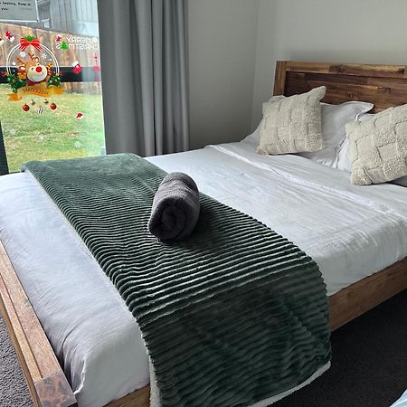 Hanleys Private Room Near Airport 弗兰克顿 外观 照片