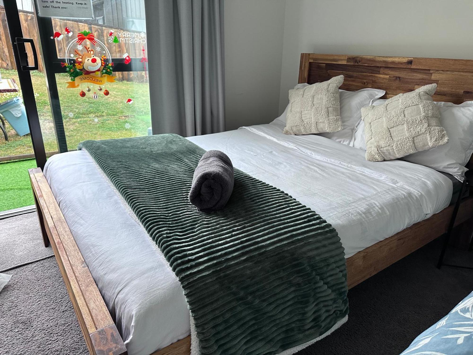 Hanleys Private Room Near Airport 弗兰克顿 外观 照片